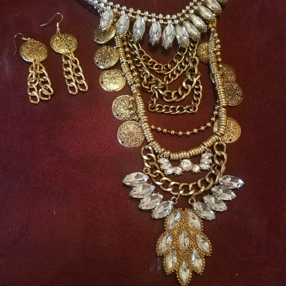 New 2 piece Nichol Boutique